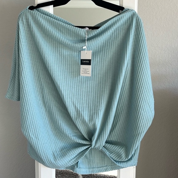 Off the shoulder top - Picture 3 of 3